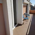 Julian 3*
