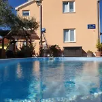 Gostinjska kuća Julian Zadar