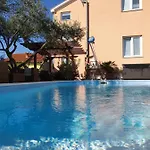 Gostinjska kuća Julian