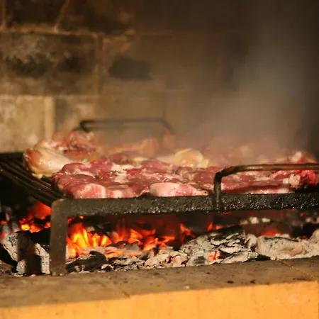 בית הארחה Julian