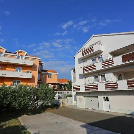 Julian Гостевой дом Задар