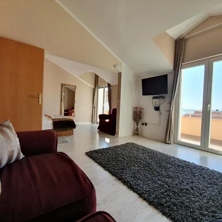 Гостевой дом Julian Задар