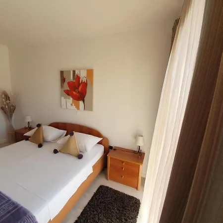 Julian Гостевой дом 3*