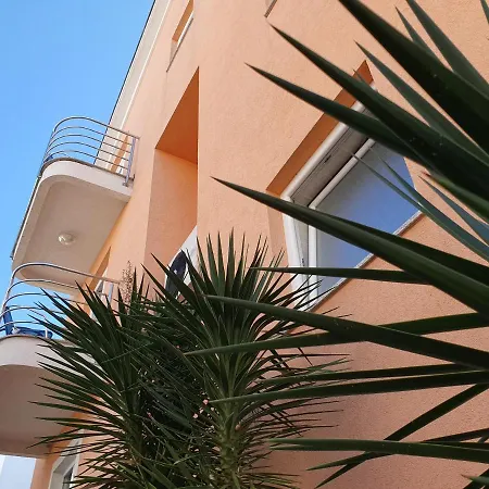 Julian Гостевой дом