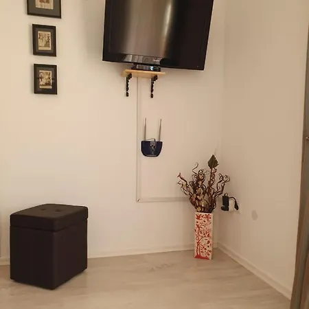 בית הארחה Julian 3*