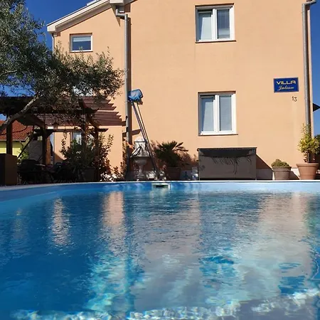 Pensjonat Julian Zadar