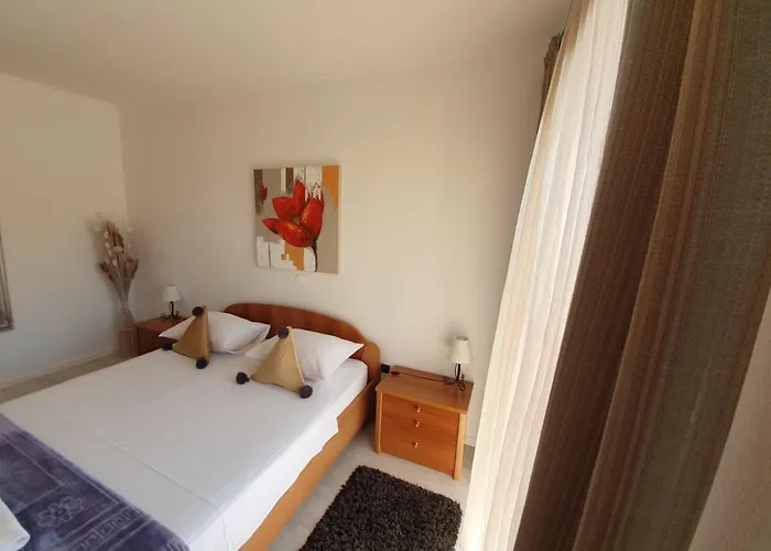 Julian Guest house 3*